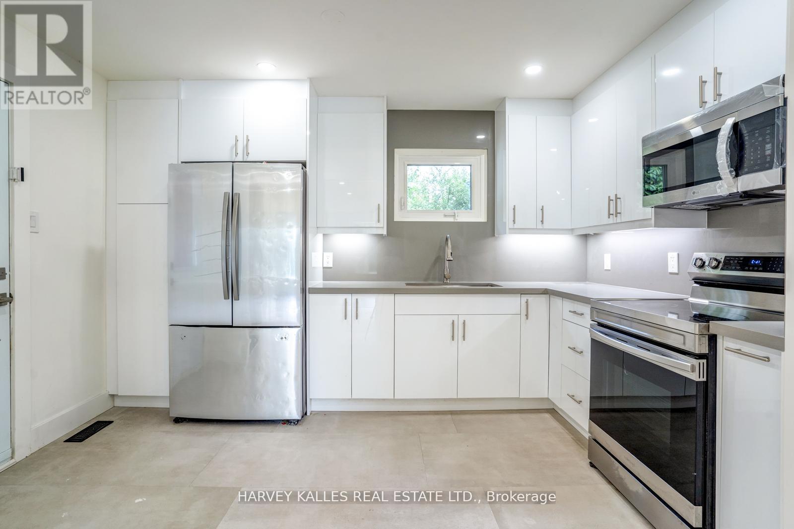 10 Tunmead Square, Toronto, Ontario  M1B 1W9 - Photo 19 - E12394581