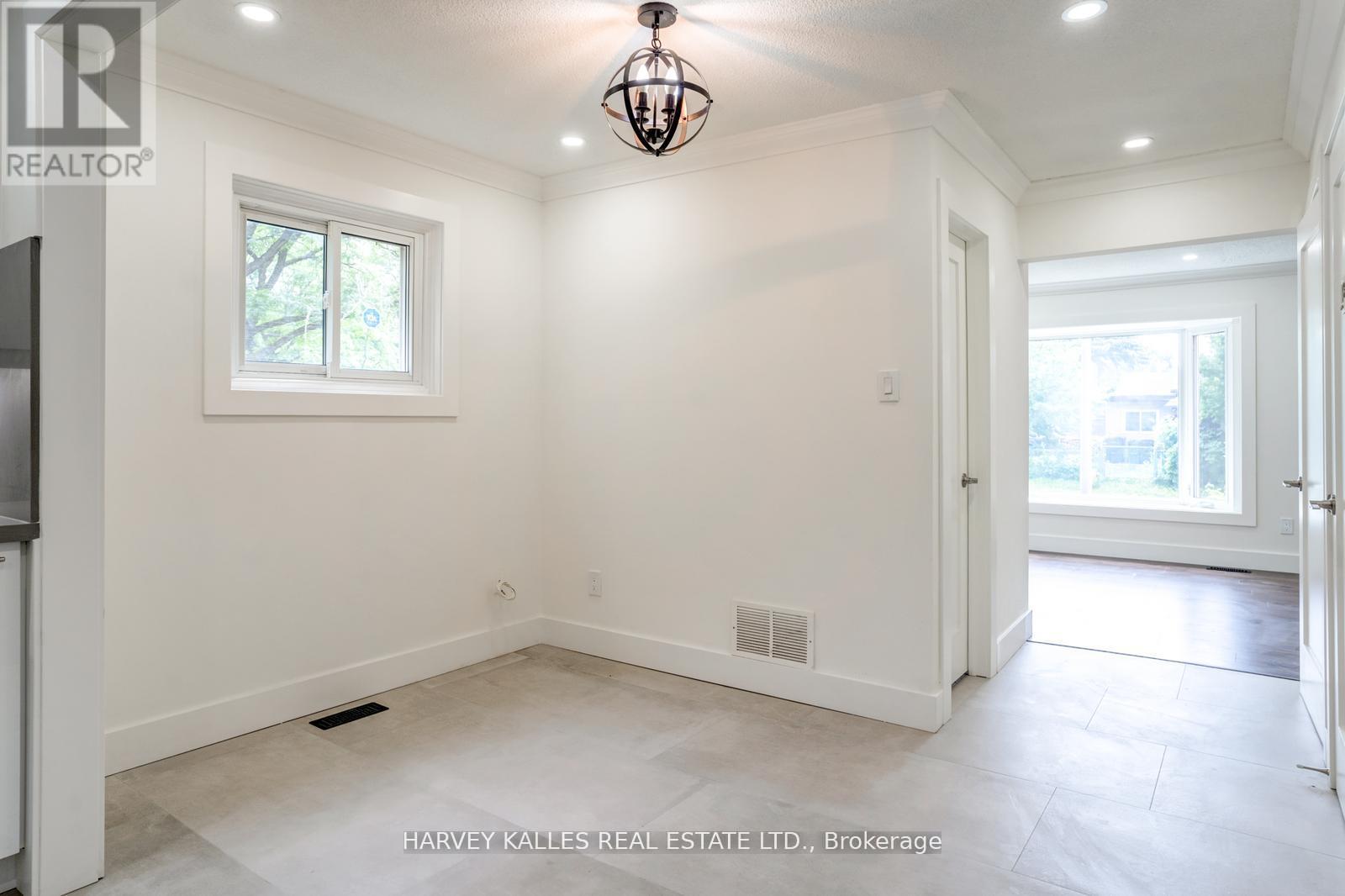 10 Tunmead Square, Toronto, Ontario  M1B 1W9 - Photo 21 - E12394581