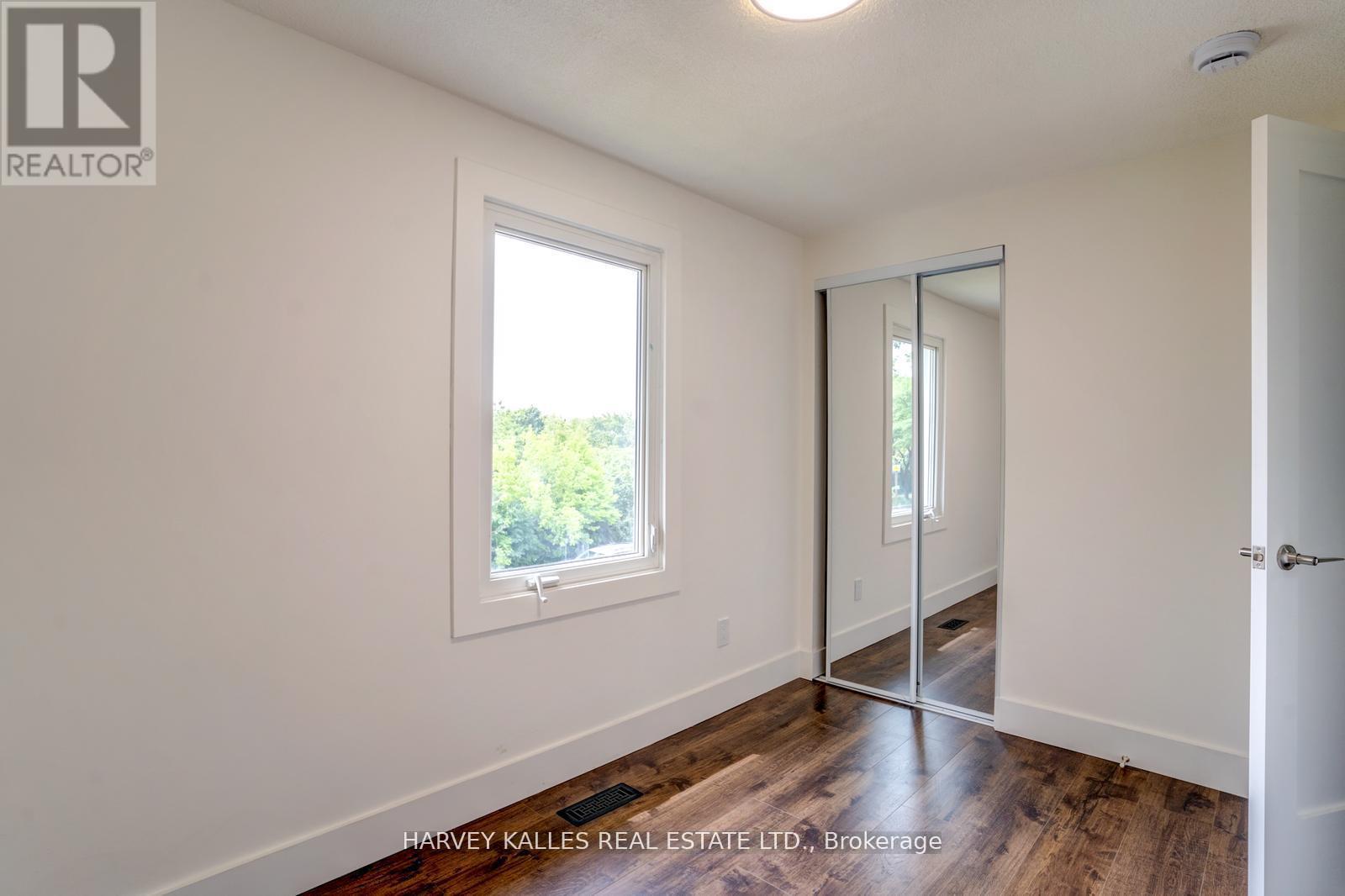 10 Tunmead Square, Toronto, Ontario  M1B 1W9 - Photo 27 - E12394581