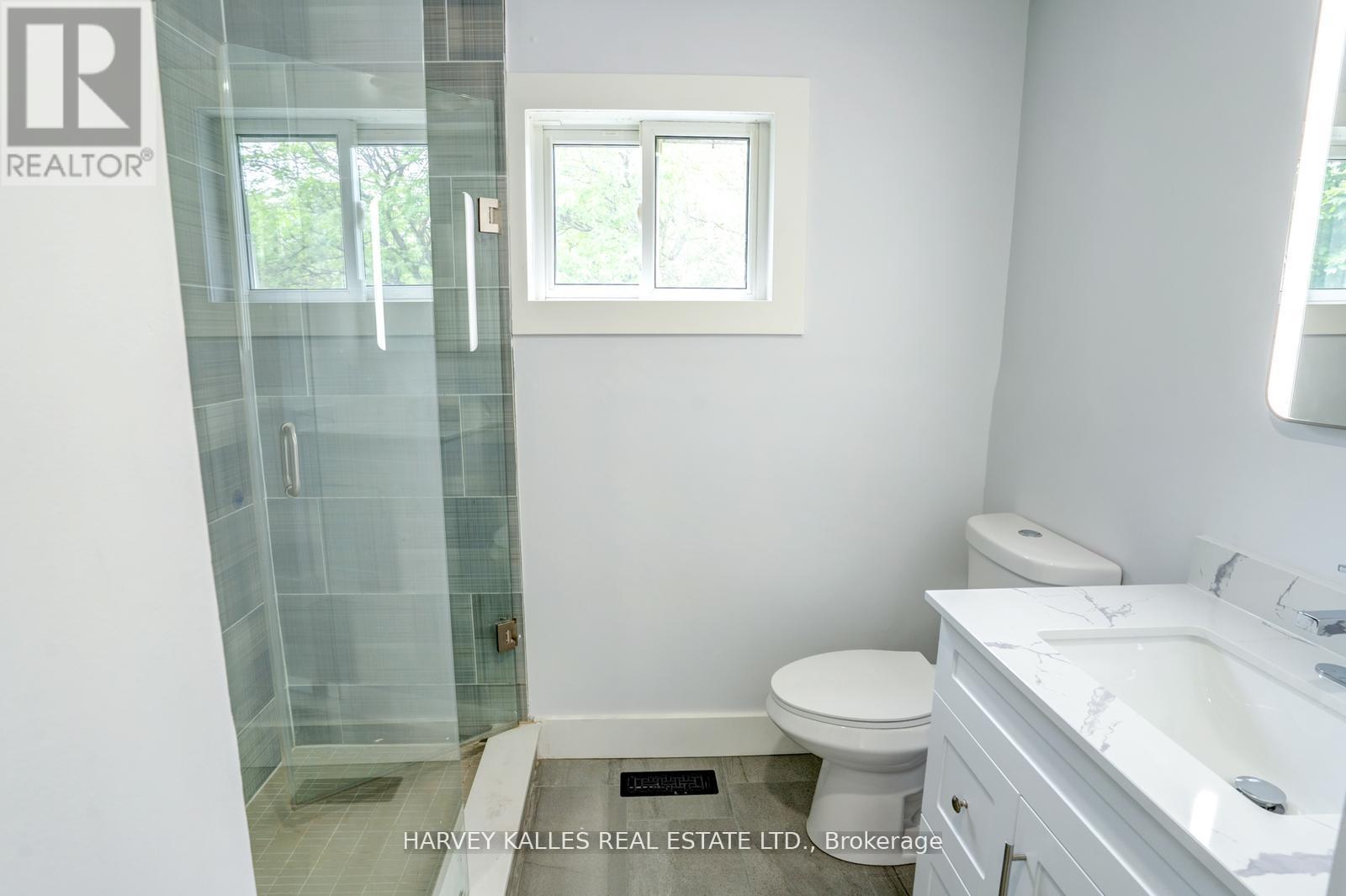 10 Tunmead Square, Toronto, Ontario  M1B 1W9 - Photo 32 - E12394581