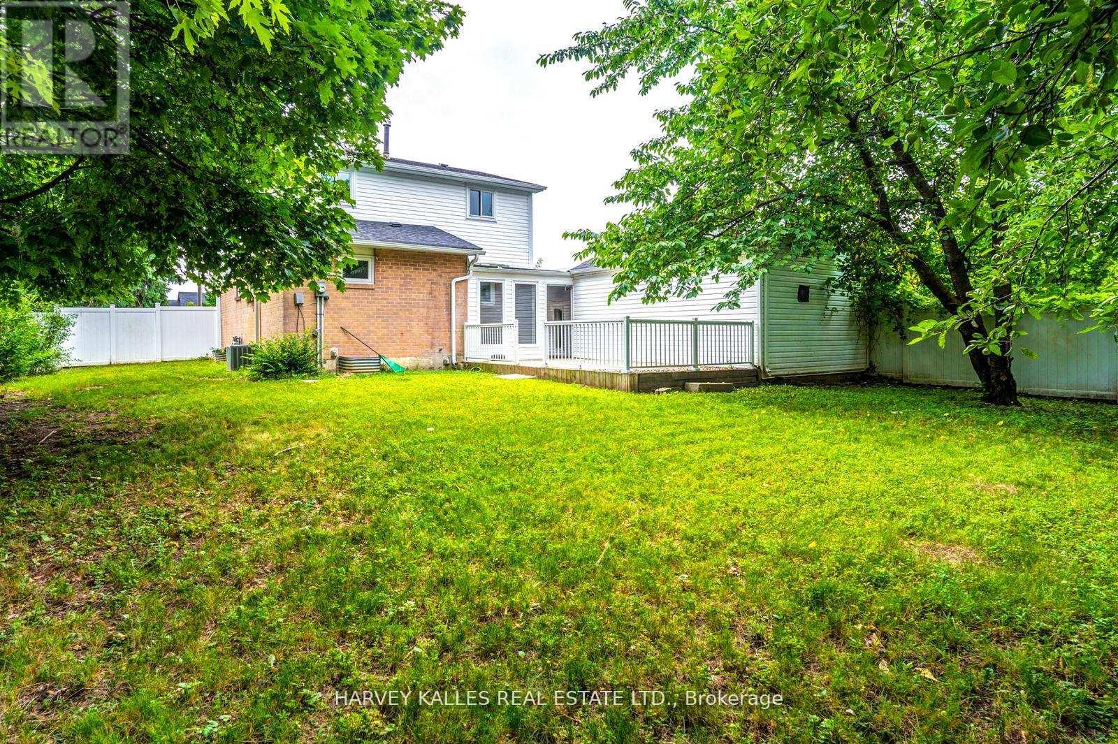 10 Tunmead Square, Toronto, Ontario  M1B 1W9 - Photo 47 - E12394581