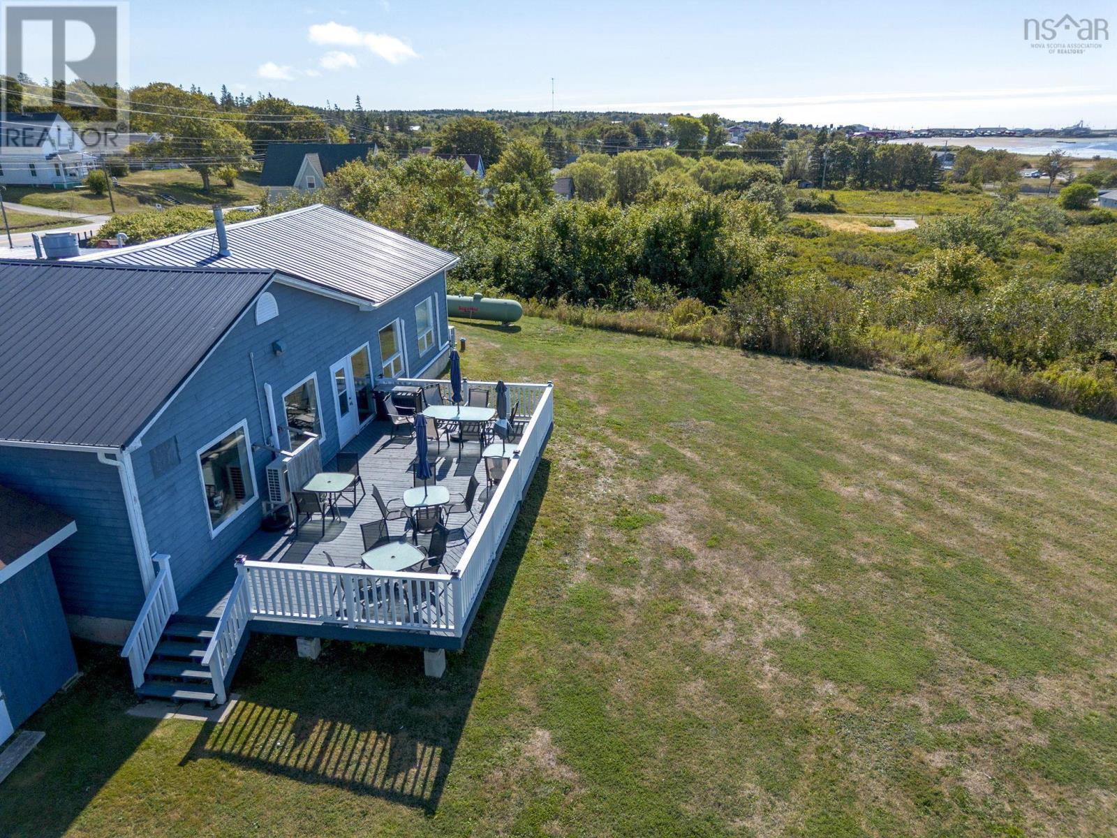 8467 1 Highway, Meteghan Centre, Nova Scotia  B0W 2J0 - Photo 10 - 202522750