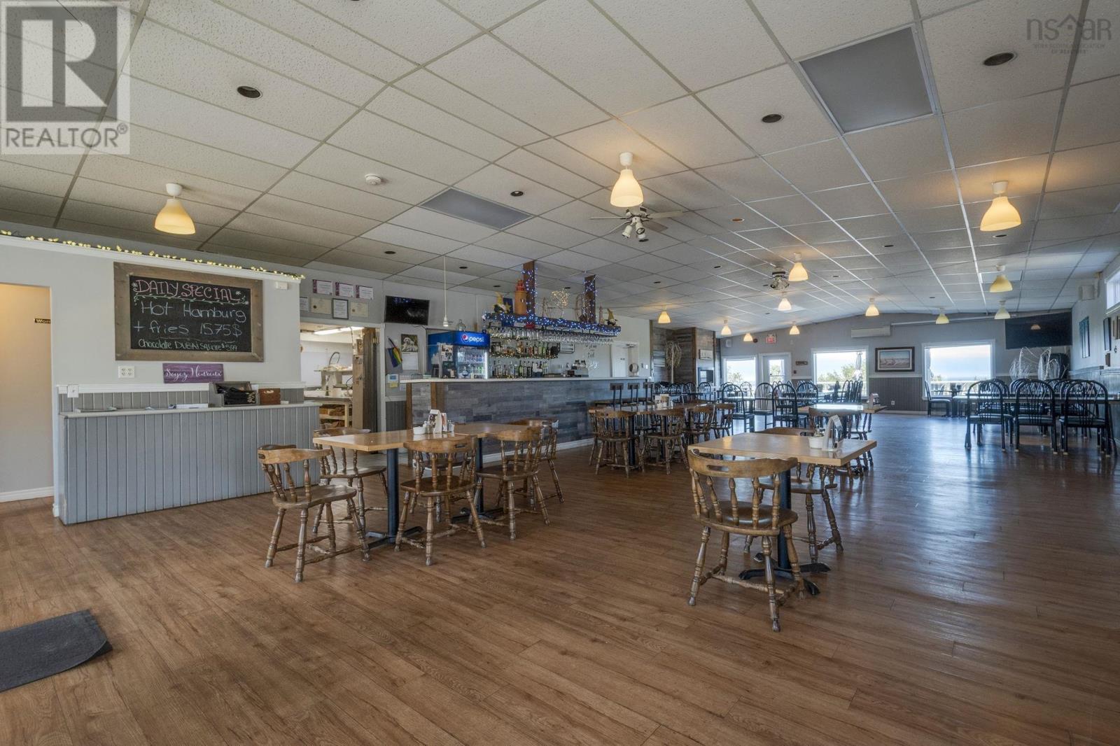 8467 1 Highway, Meteghan Centre, Nova Scotia  B0W 2J0 - Photo 23 - 202522750