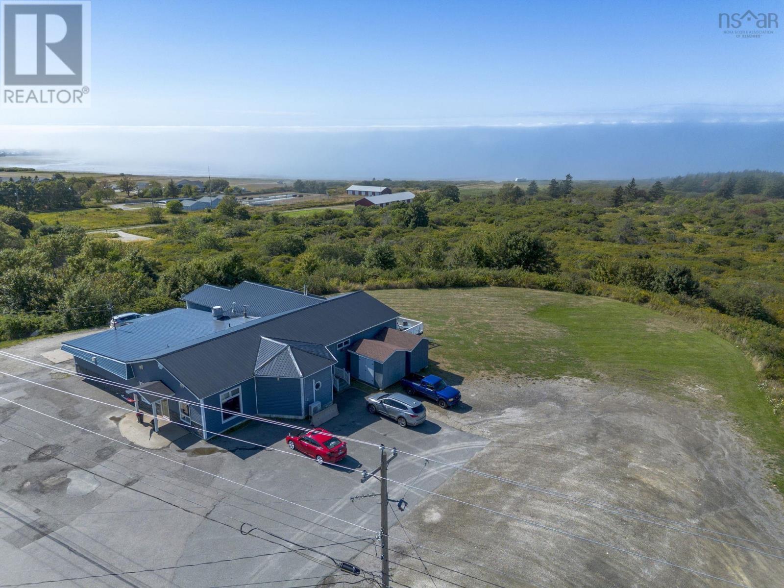 8467 1 Highway, Meteghan Centre, Nova Scotia  B0W 2J0 - Photo 3 - 202522750