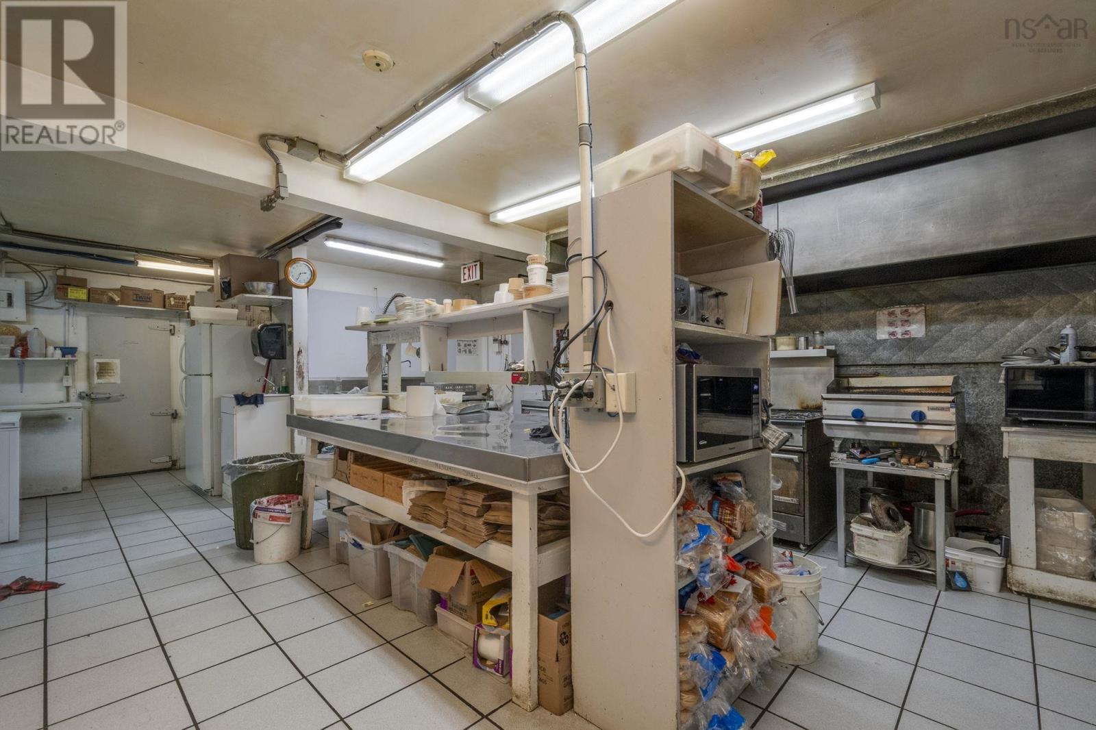 8467 1 Highway, Meteghan Centre, Nova Scotia  B0W 2J0 - Photo 27 - 202522750