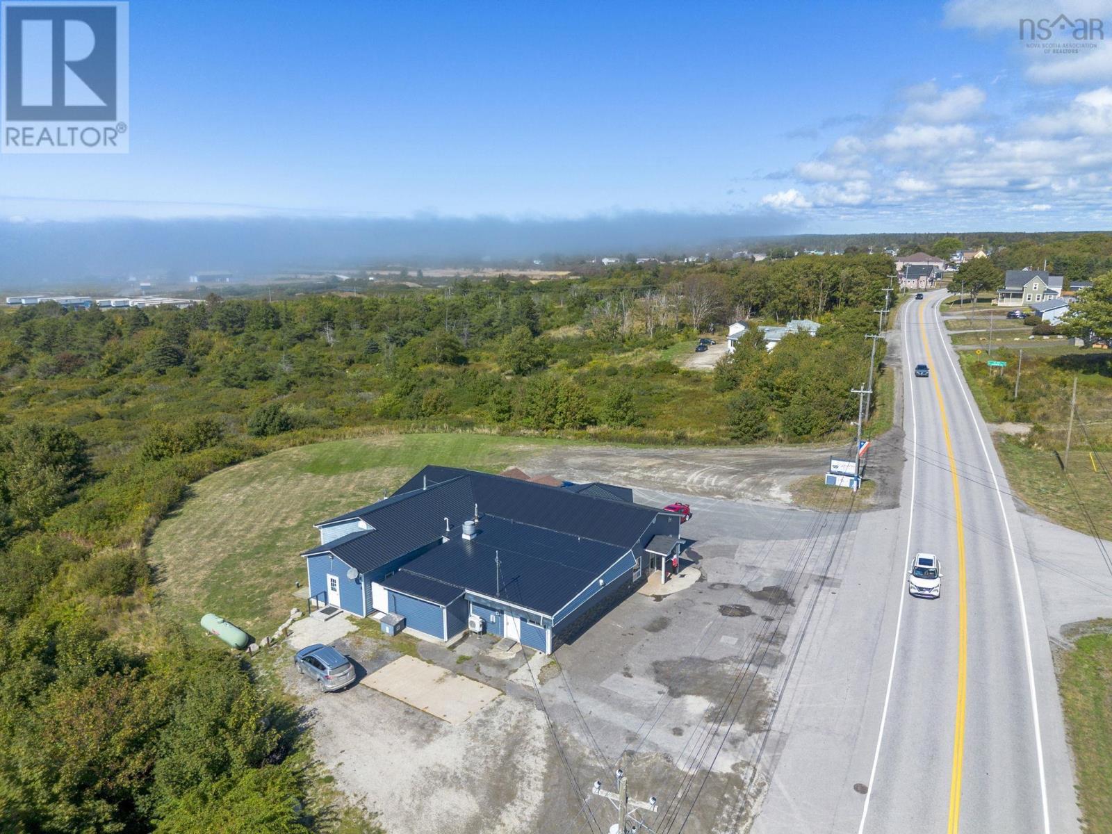 8467 1 Highway, Meteghan Centre, Nova Scotia  B0W 2J0 - Photo 6 - 202522750