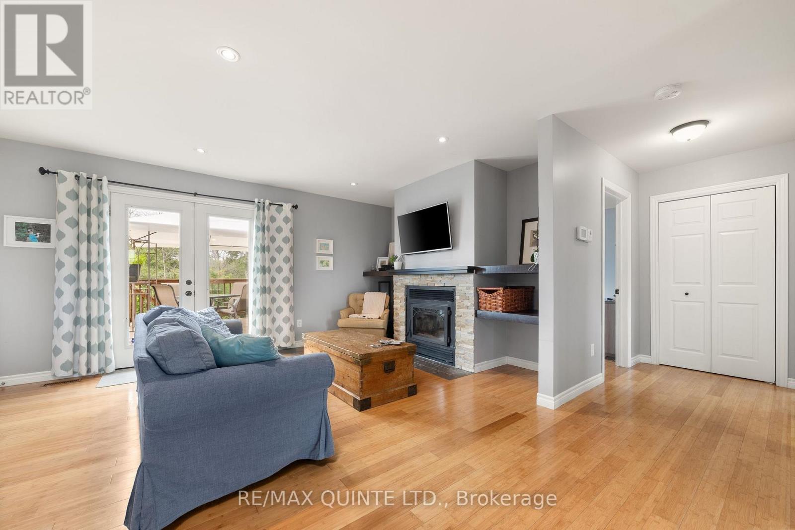 405 Brennan Road, Belleville, Ontario  K8N 4Z6 - Photo 13 - X12394724