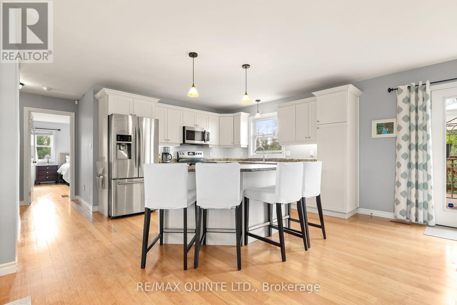 405 Brennan Road, Belleville, Ontario  K8N 4Z6 - Photo 15 - X12394724