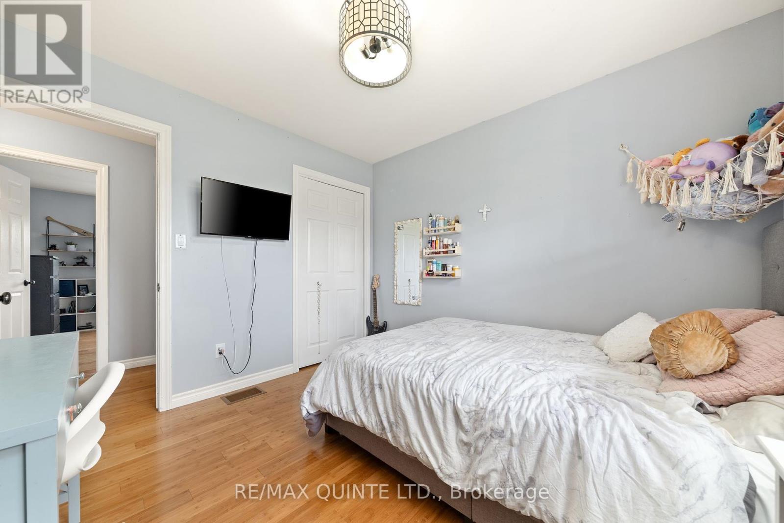 405 Brennan Road, Belleville, Ontario  K8N 4Z6 - Photo 20 - X12394724