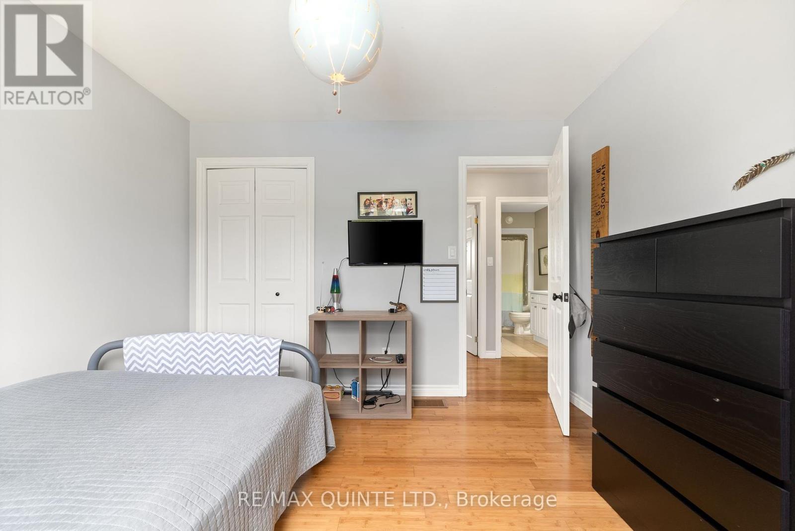 405 Brennan Road, Belleville, Ontario  K8N 4Z6 - Photo 22 - X12394724