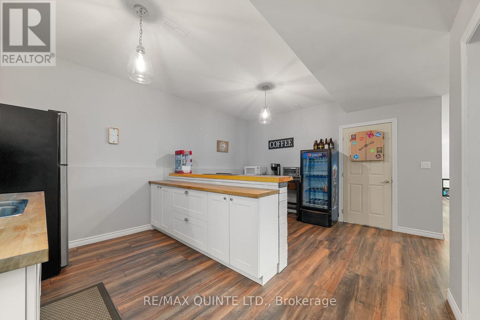 405 Brennan Road, Belleville, Ontario  K8N 4Z6 - Photo 36 - X12394724