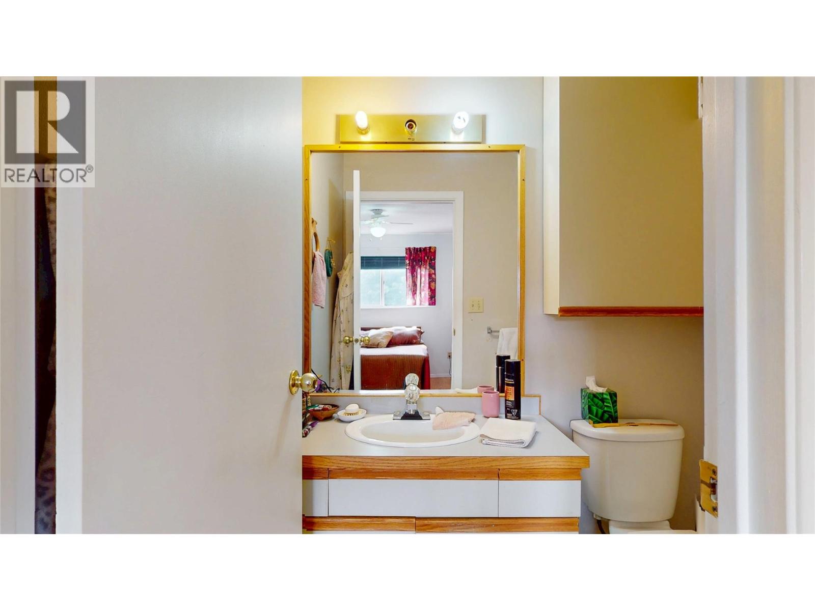 612 21st Avenue N, Cranbrook, British Columbia  V1C 5H9 - Photo 11 - 10360876