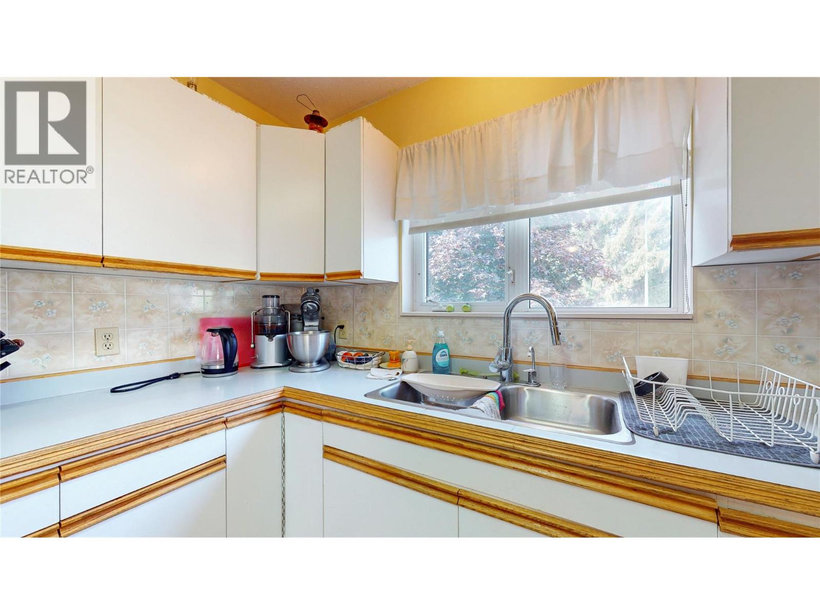 612 21st Avenue N, Cranbrook, British Columbia  V1C 5H9 - Photo 7 - 10360876