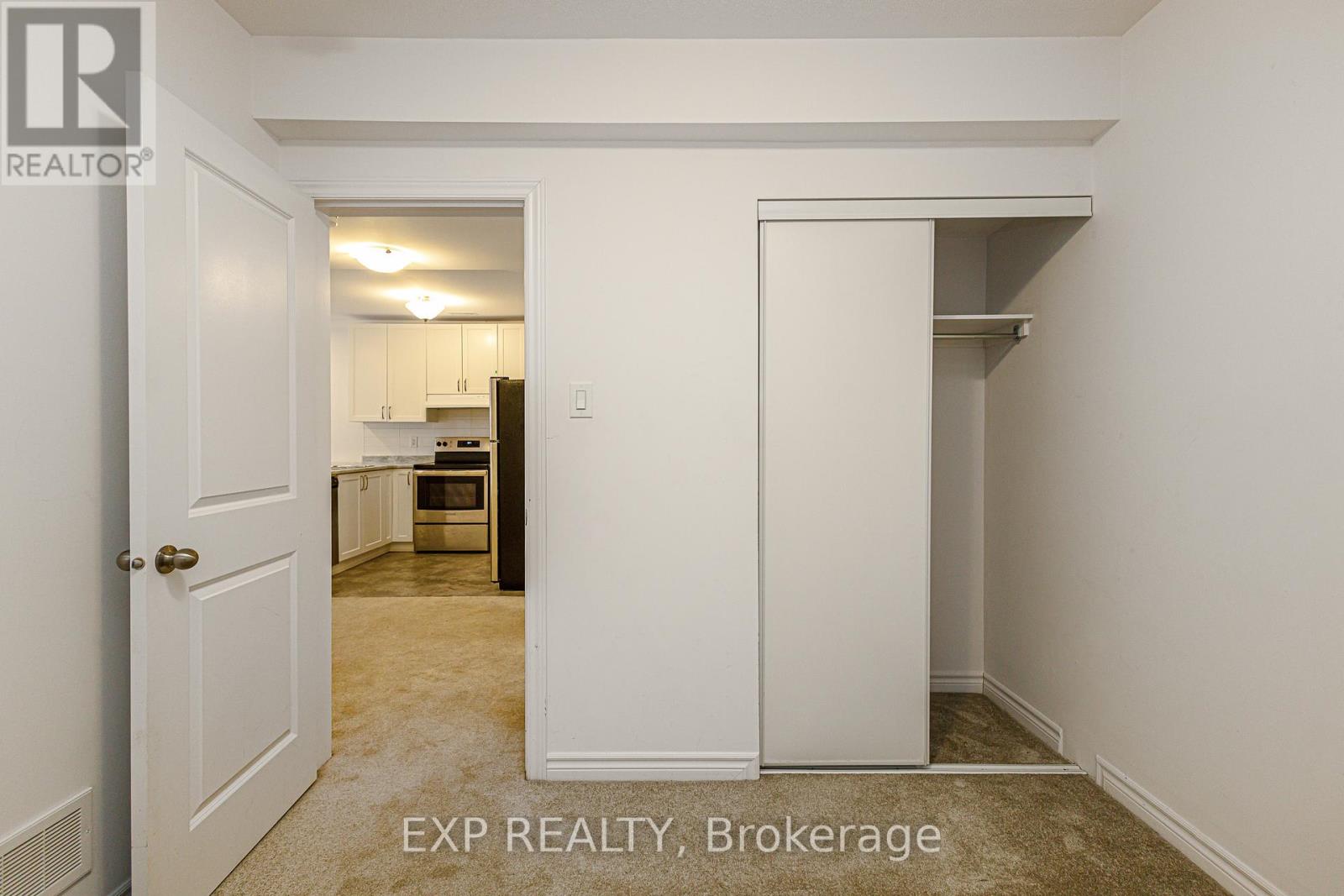 72 Dun Skipper Drive, Ottawa, Ontario  K1X 0E8 - Photo 28 - X12394681