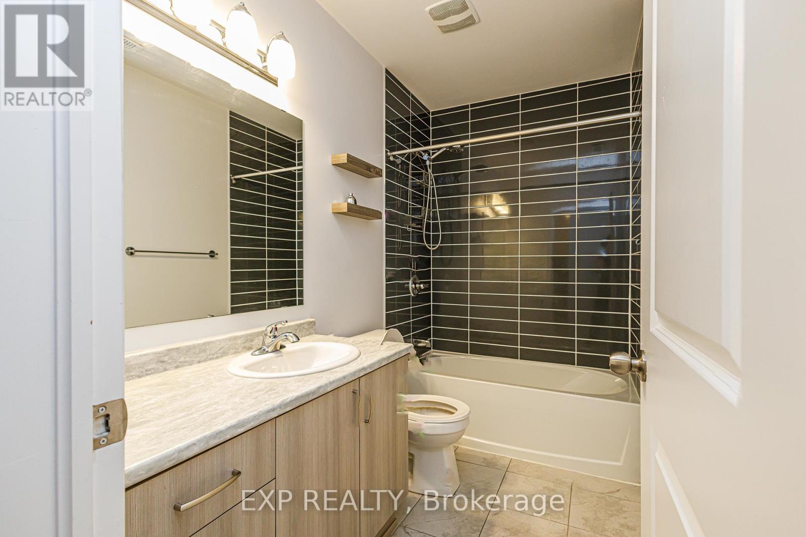 72 Dun Skipper Drive, Ottawa, Ontario  K1X 0E8 - Photo 29 - X12394681