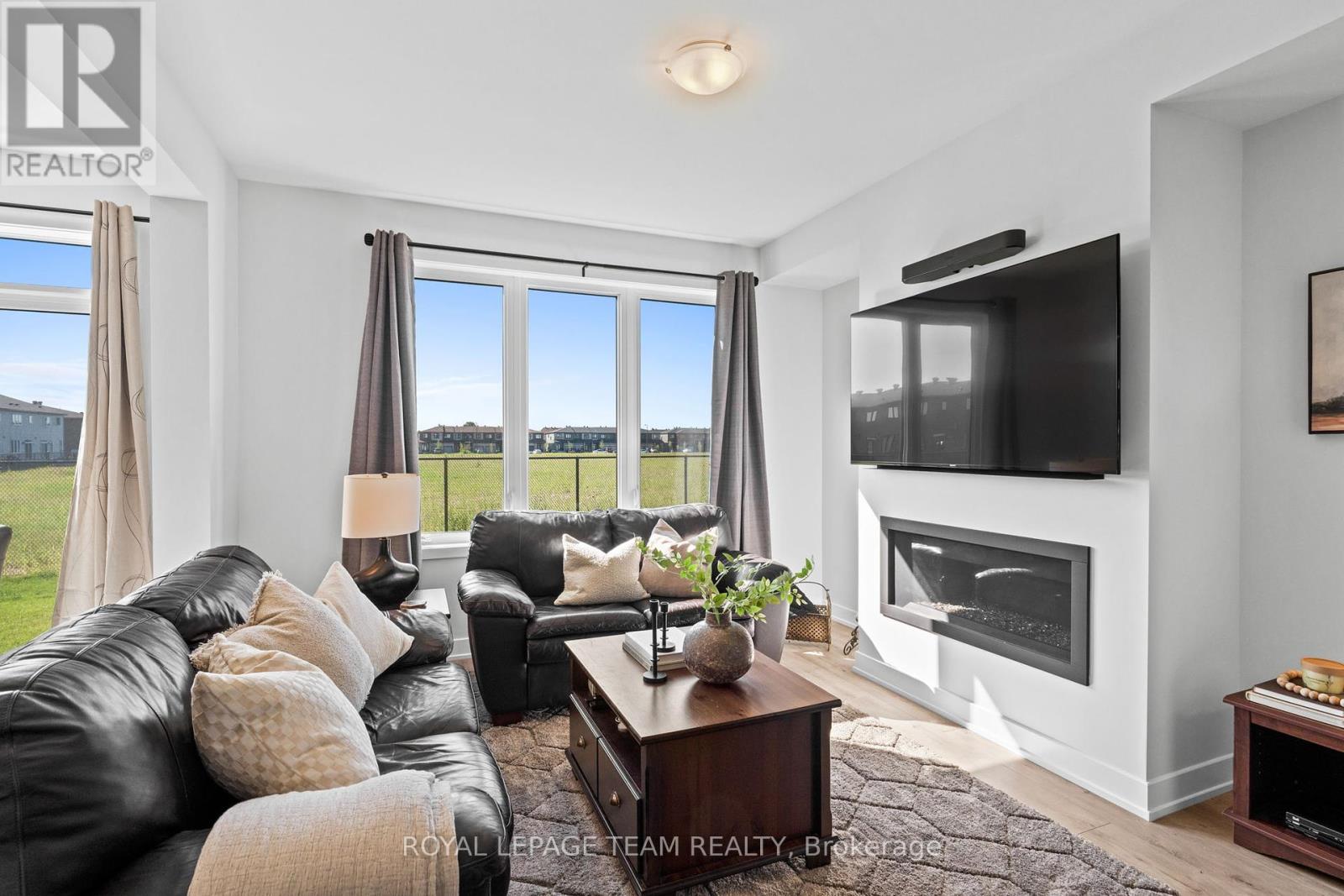 224 Elsie Macgill Walk, Ottawa, Ontario  K2W 0L4 - Photo 11 - X12394694