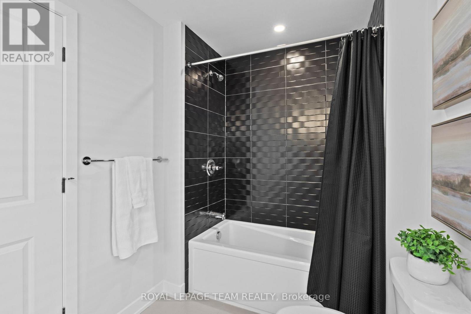 224 Elsie Macgill Walk, Ottawa, Ontario  K2W 0L4 - Photo 29 - X12394694