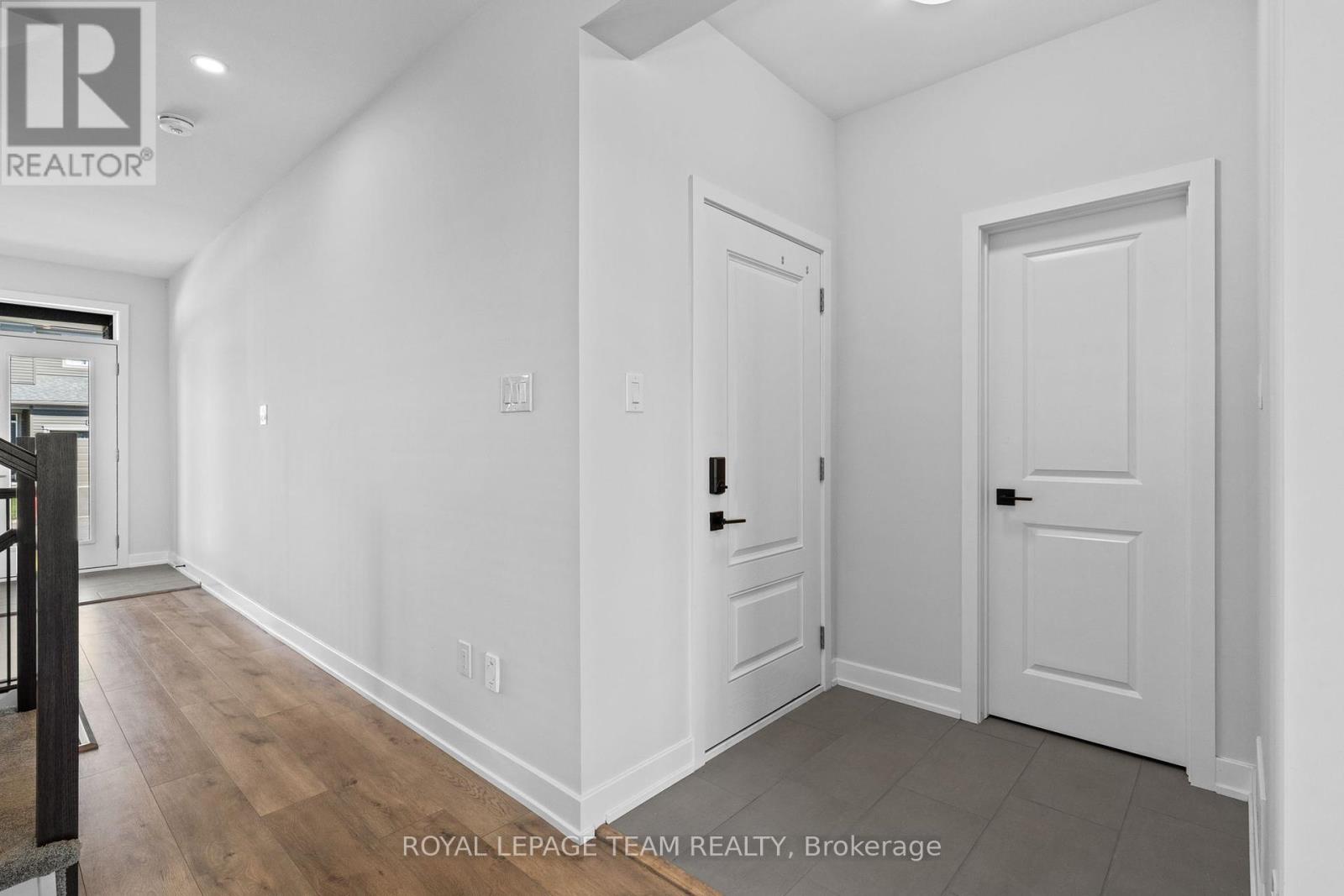 224 Elsie Macgill Walk, Ottawa, Ontario  K2W 0L4 - Photo 37 - X12394694