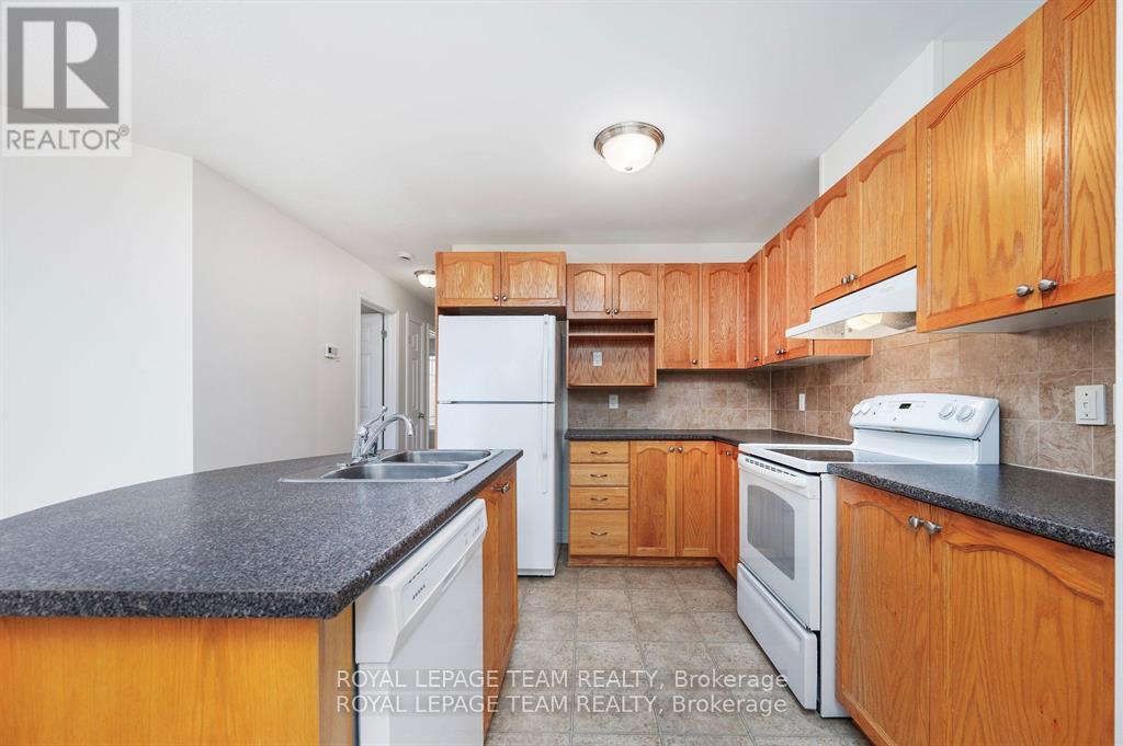 4 - 236 Paseo Private, Ottawa, Ontario  K2G 4N7 - Photo 10 - X12394706