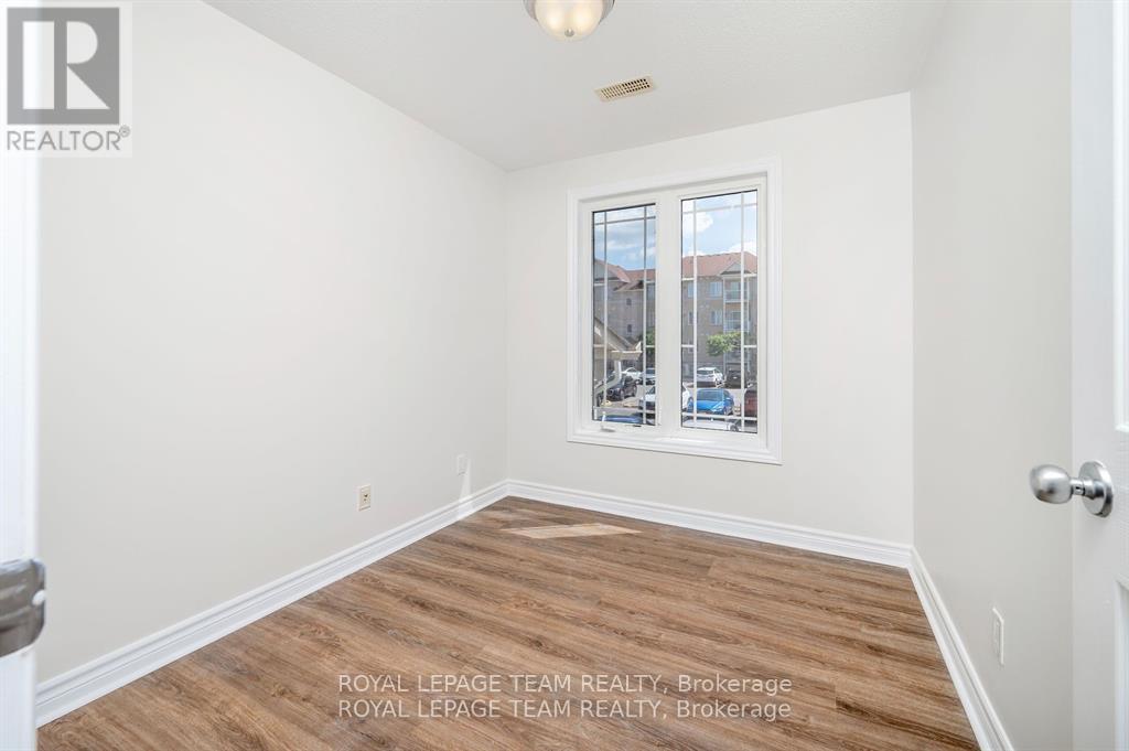4 - 236 Paseo Private, Ottawa, Ontario  K2G 4N7 - Photo 21 - X12394706
