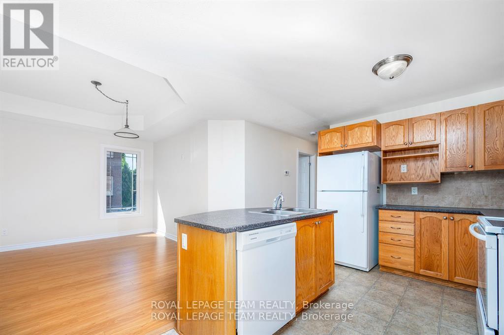 4 - 236 Paseo Private, Ottawa, Ontario  K2G 4N7 - Photo 9 - X12394706