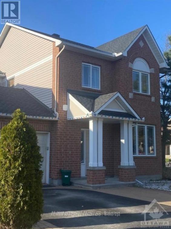 1040 Capreol Street, Ottawa, Ontario  K4A 4Z9 - Photo 2 - X12394751
