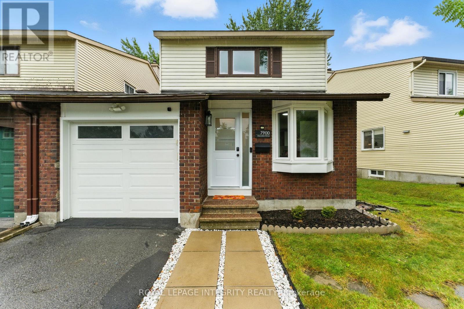 7900 Decarie Drive, Ottawa, Ontario  K1C 2K3 - Photo 2 - X12394767
