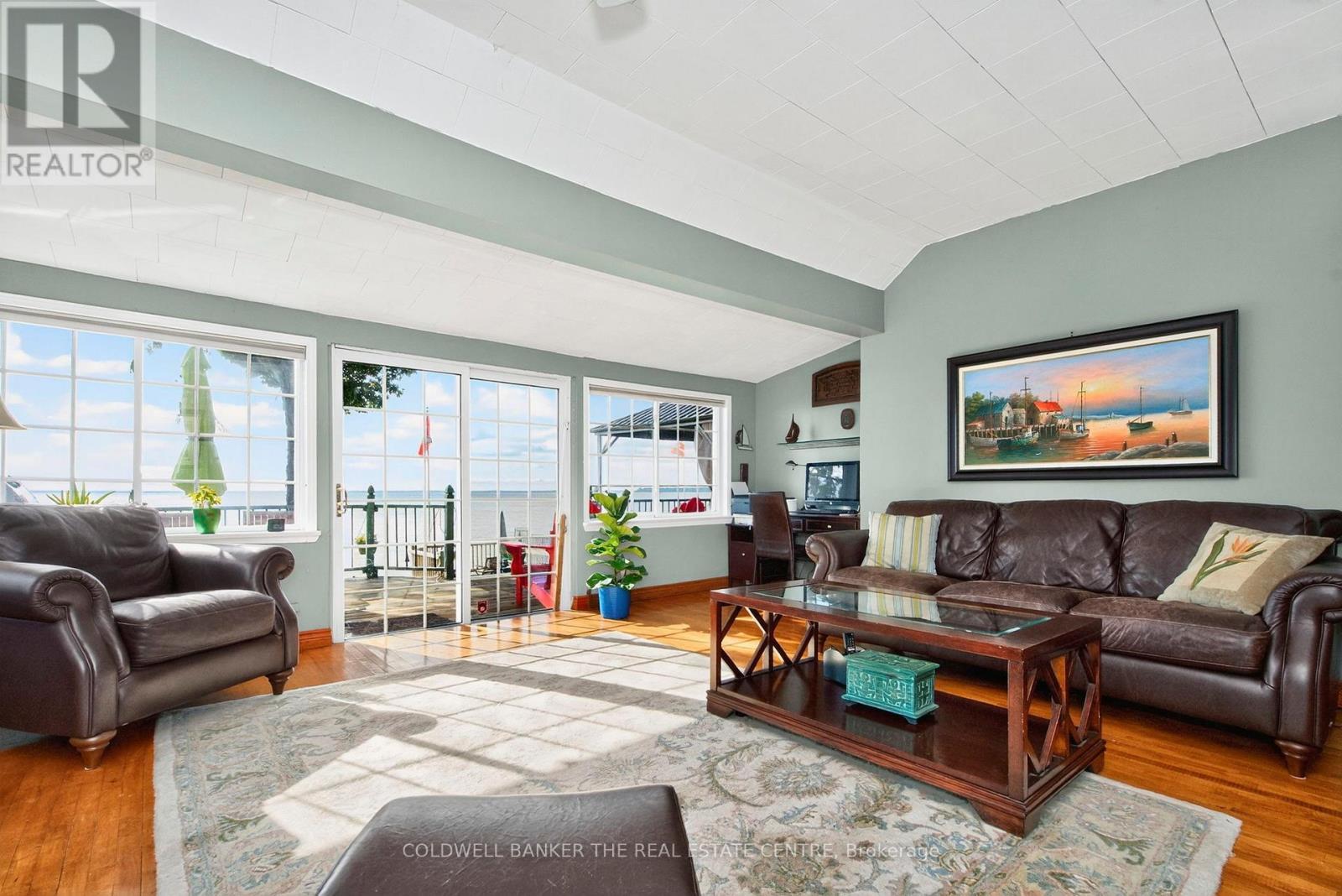 115 Lakeshore Road W, Oro-Medonte, Ontario  L0L 2E0 - Photo 14 - S12394618