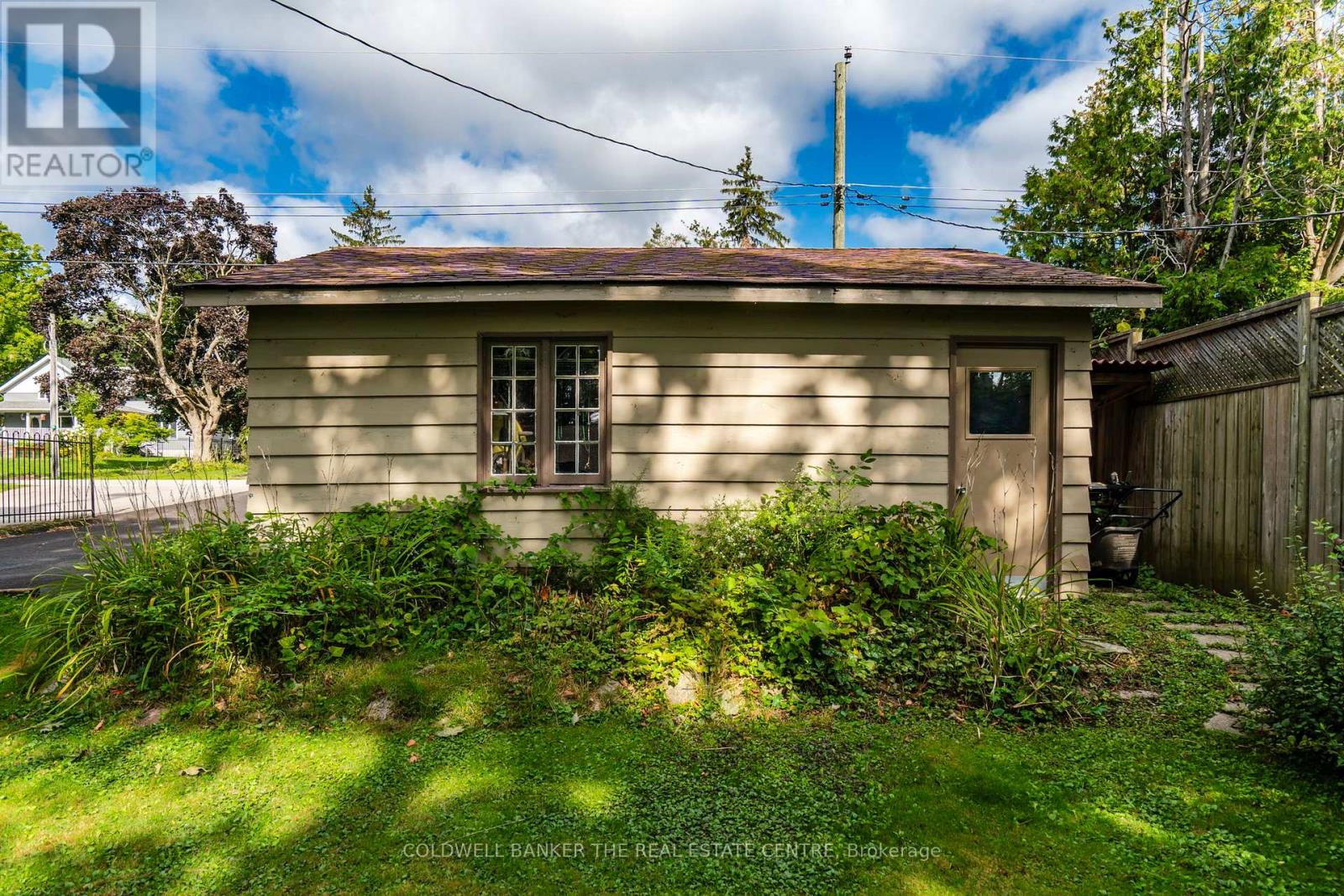 115 Lakeshore Road W, Oro-Medonte, Ontario  L0L 2E0 - Photo 3 - S12394618