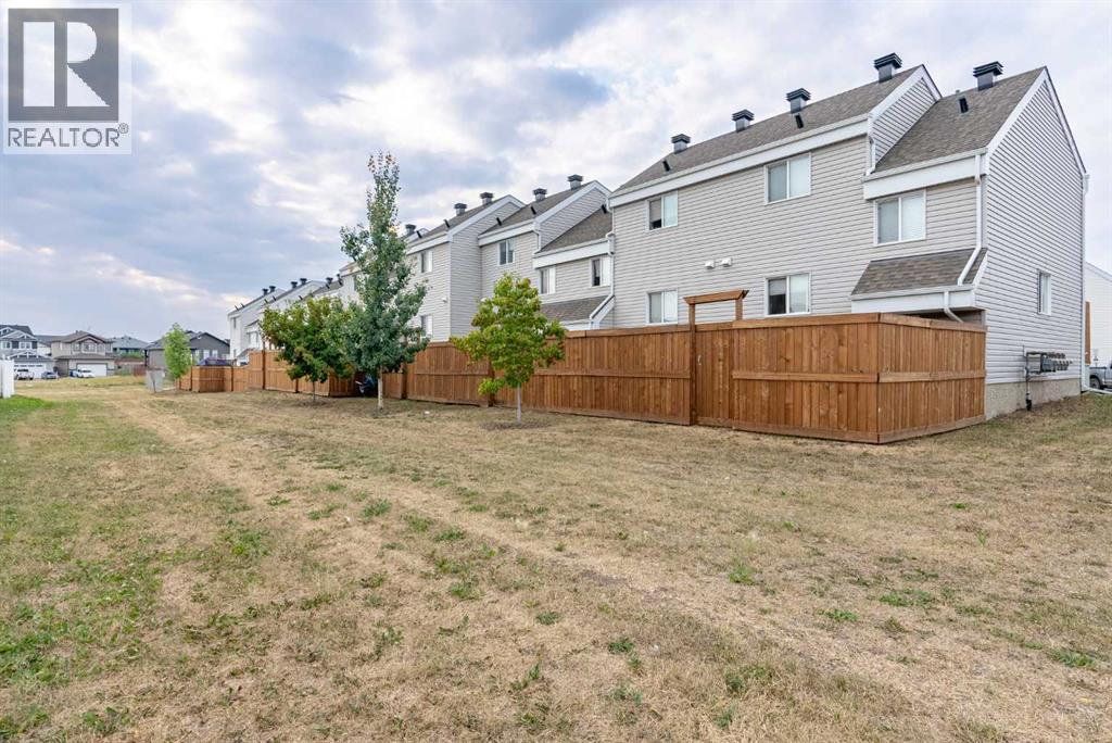 14, 711 Beacon Hill Drive Drive, Fort Mcmurray, Alberta  T9H 3R5 - Photo 3 - A2255717