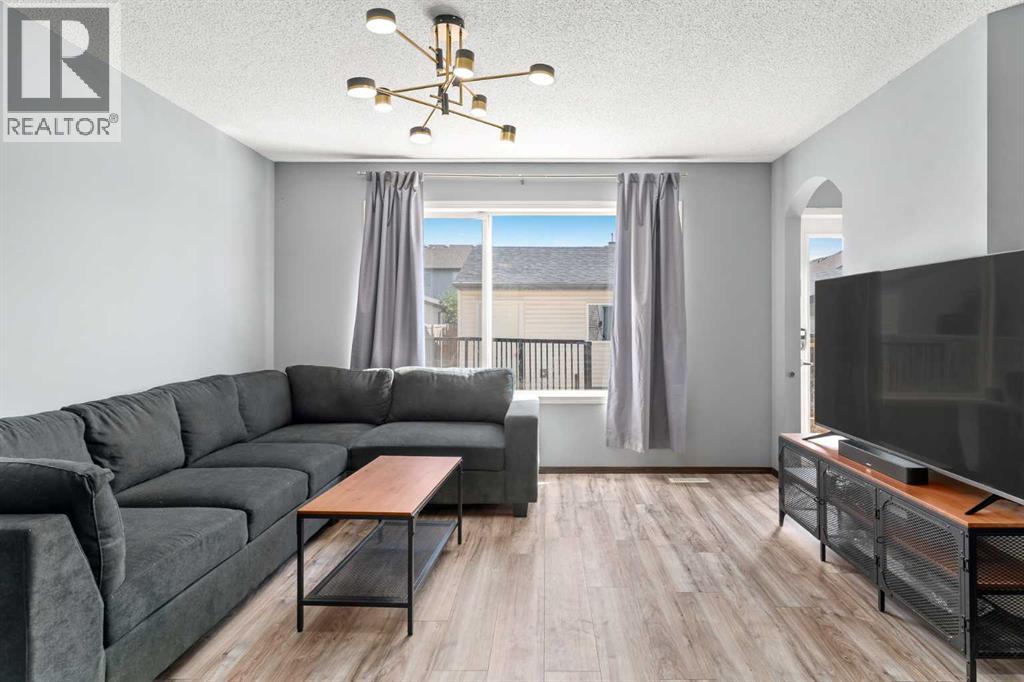 210 Cranberry Place Se, Calgary, Alberta  T3M 0G7 - Photo 9 - A2238009