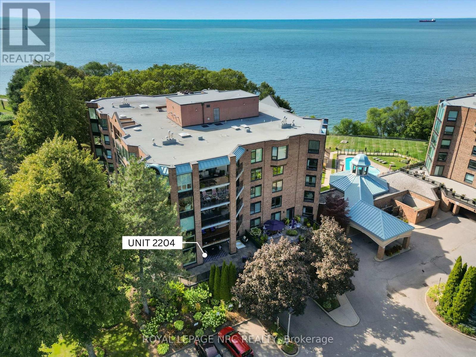 2204 - 701 Geneva Street, St. Catharines, Ontario  L2N 7H9 - Photo 2 - X12394716