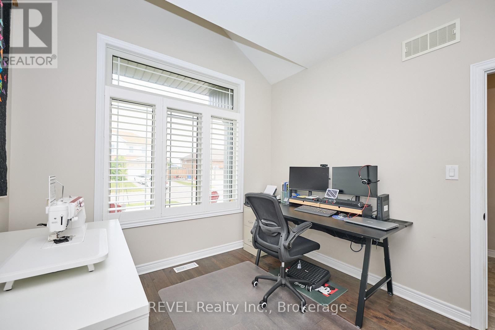 5 Cinnamon Street, Thorold, Ontario  L2V 0H5 - Photo 25 - X12394769