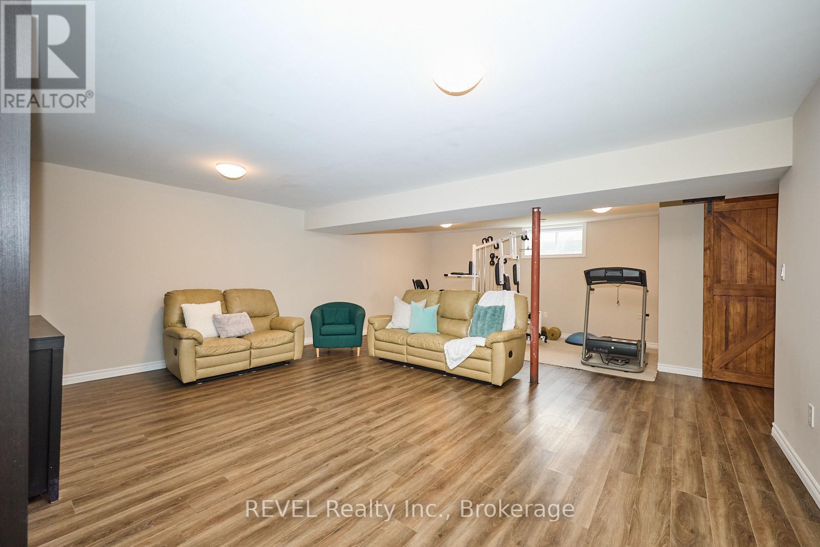 5 Cinnamon Street, Thorold, Ontario  L2V 0H5 - Photo 29 - X12394769