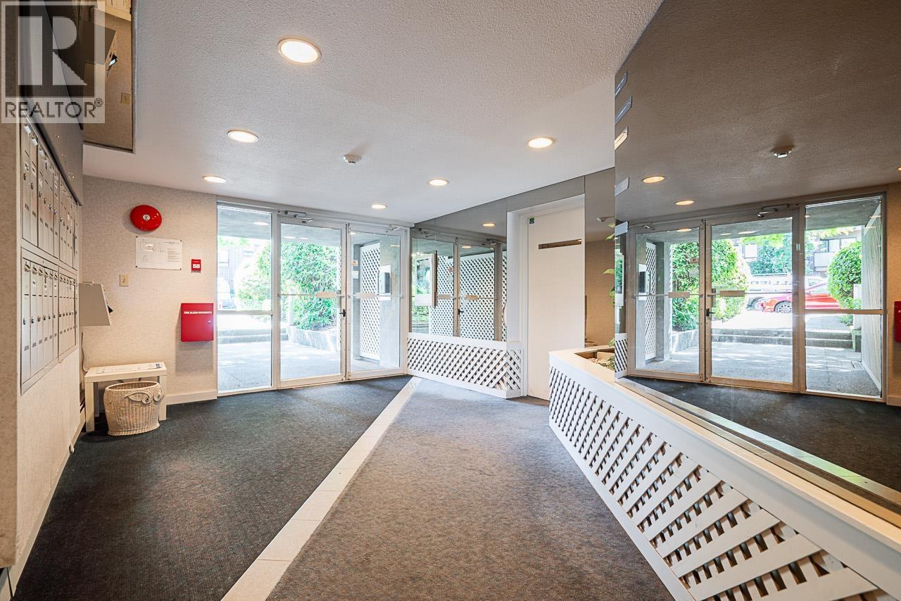 208 1550 Chesterfield Avenue, North Vancouver, British Columbia  V7M 2N6 - Photo 5 - R3046109