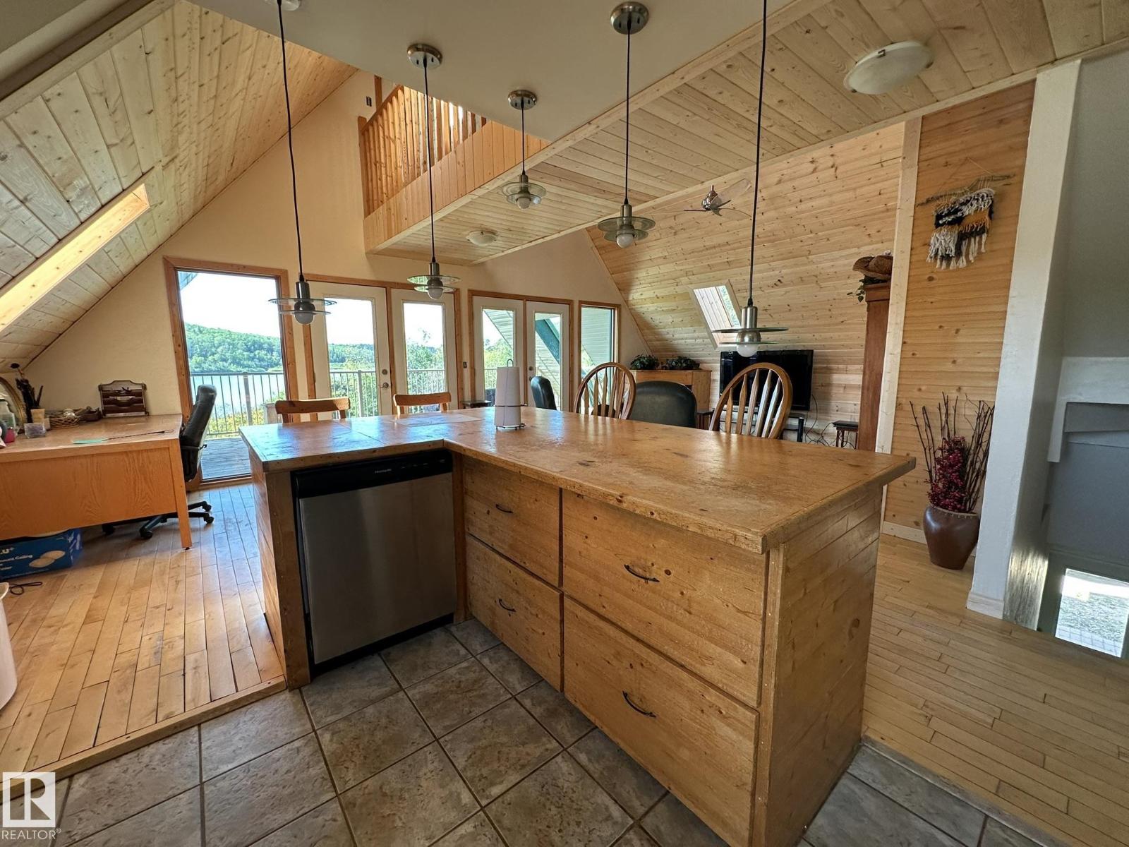 17401 Victoria Tr, Rural Smoky Lake County, Alberta  T0A 3C0 - Photo 17 - E4456565