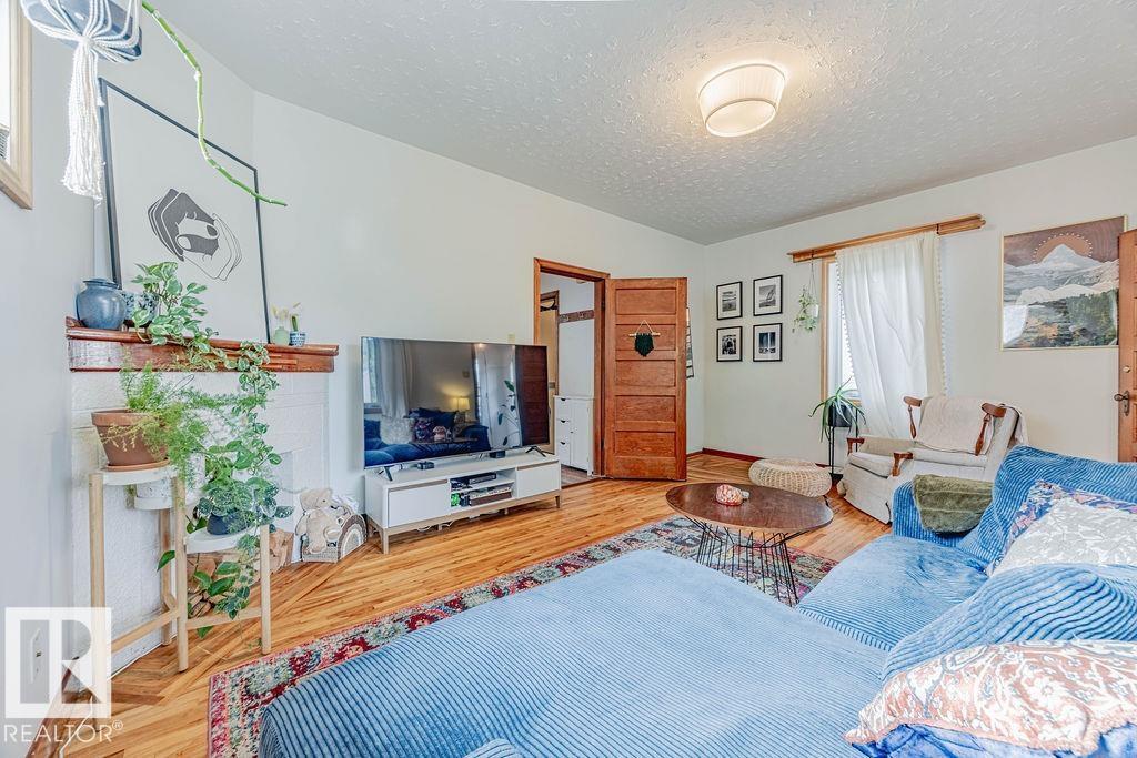 9833 83 Av Nw, Edmonton, Alberta  T6E 2B8 - Photo 6 - E4456902
