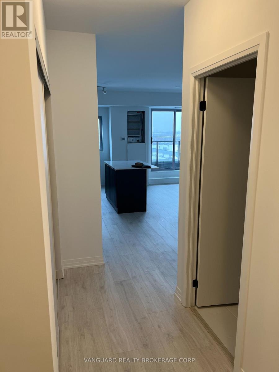 509 - 408 Browns Line, Toronto (Alderwood), Ontario  M8W 3T9 - Photo 4 - W12394544