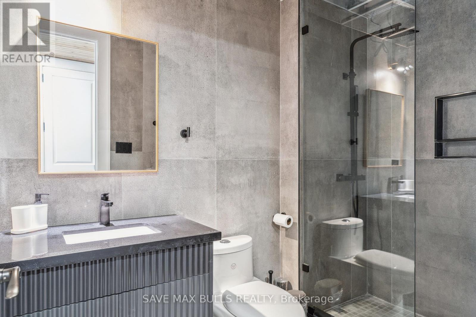 1320 Queen Street W, Toronto (Roncesvalles), Ontario  M6K 1L4 - Photo 12 - W12394592