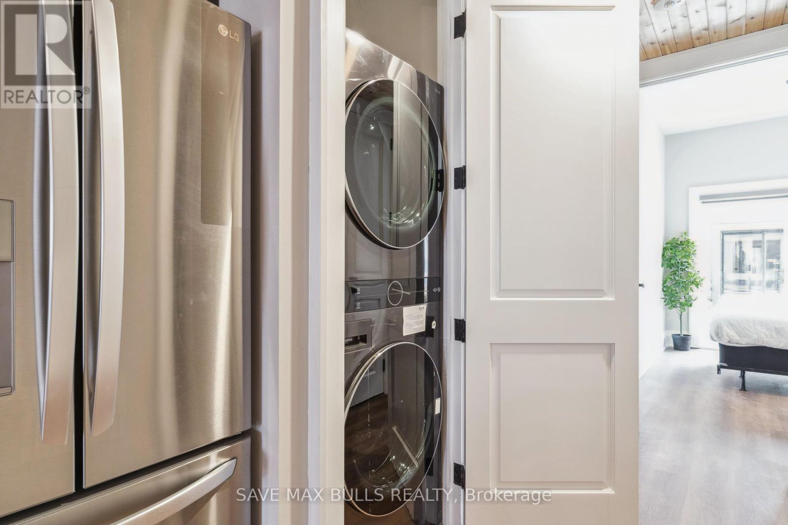 1320 Queen Street W, Toronto (Roncesvalles), Ontario  M6K 1L4 - Photo 15 - W12394592