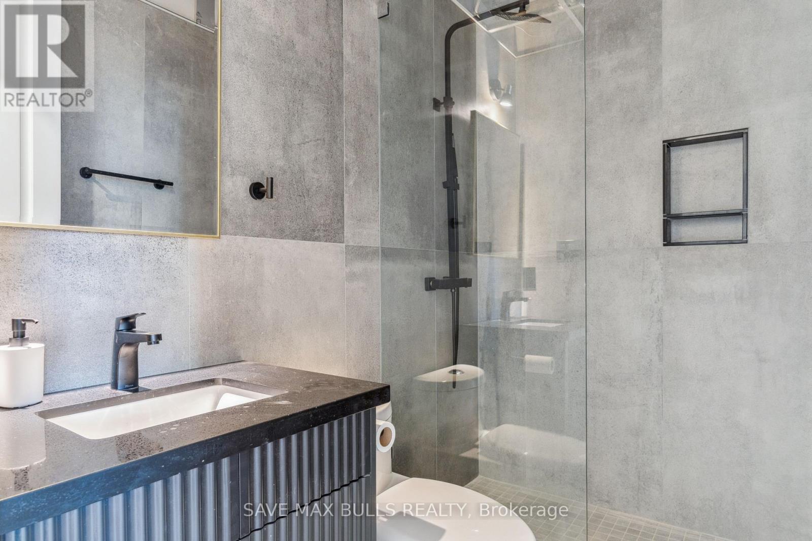 1320 Queen Street W, Toronto (Roncesvalles), Ontario  M6K 1L4 - Photo 32 - W12394592