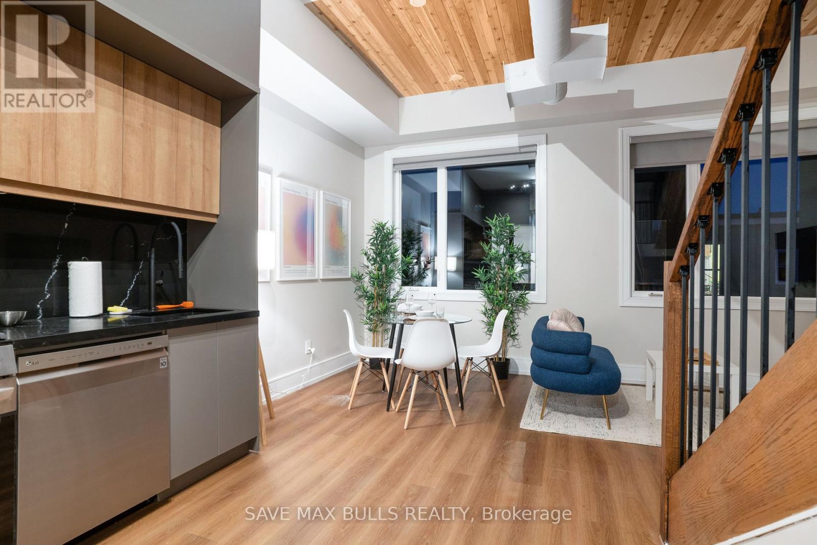 1320 Queen Street W, Toronto (Roncesvalles), Ontario  M6K 1L4 - Photo 47 - W12394592
