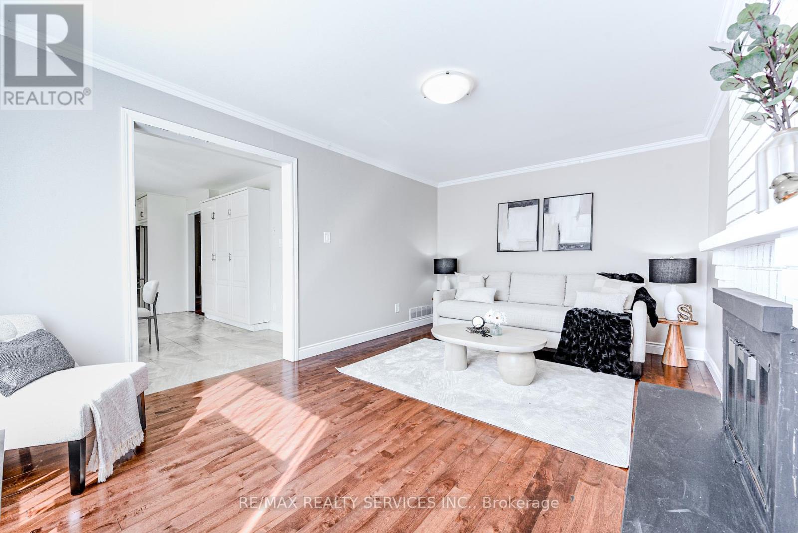 10 St Mark Place, Brampton (Northwood Park), Ontario  L6X 3W5 - Photo 22 - W12394663