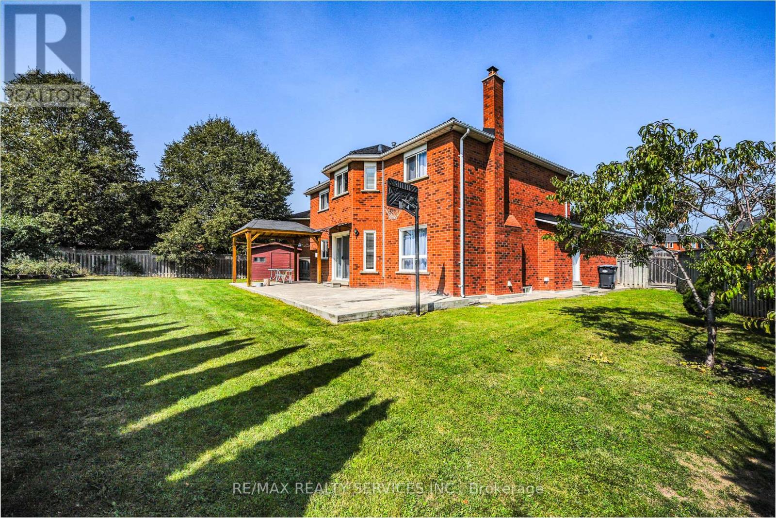 10 St Mark Place, Brampton (Northwood Park), Ontario  L6X 3W5 - Photo 45 - W12394663