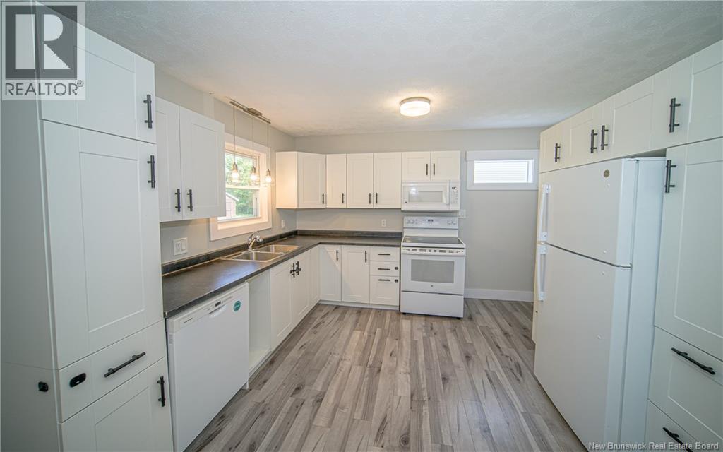 312 Pugh Street, Fredericton, New Brunswick  E3A 1Y6 - Photo 6 - NB126462