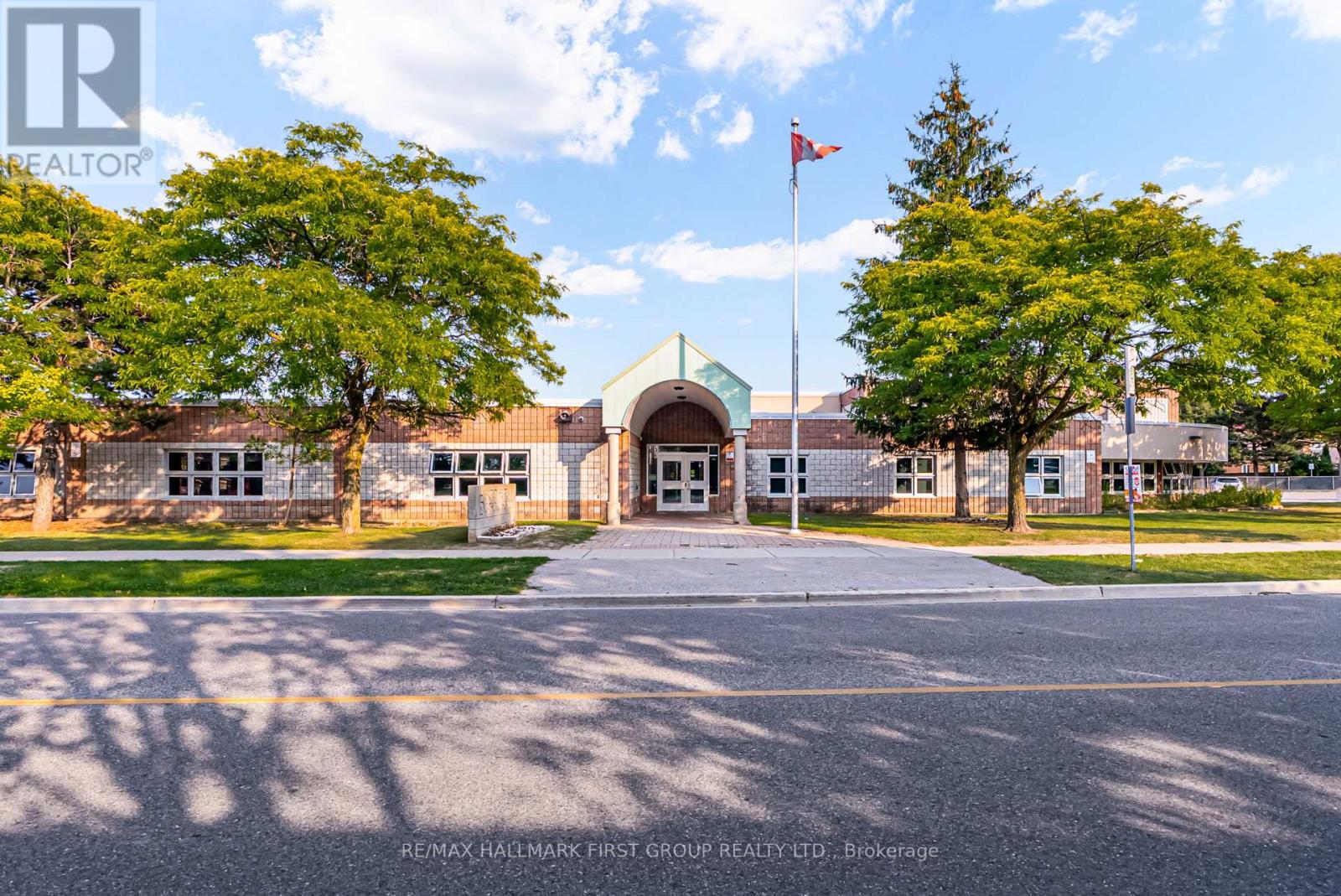 58 Lady Bower Crescent, Toronto (Malvern), Ontario  M1B 4P8 - Photo 25 - E12393743