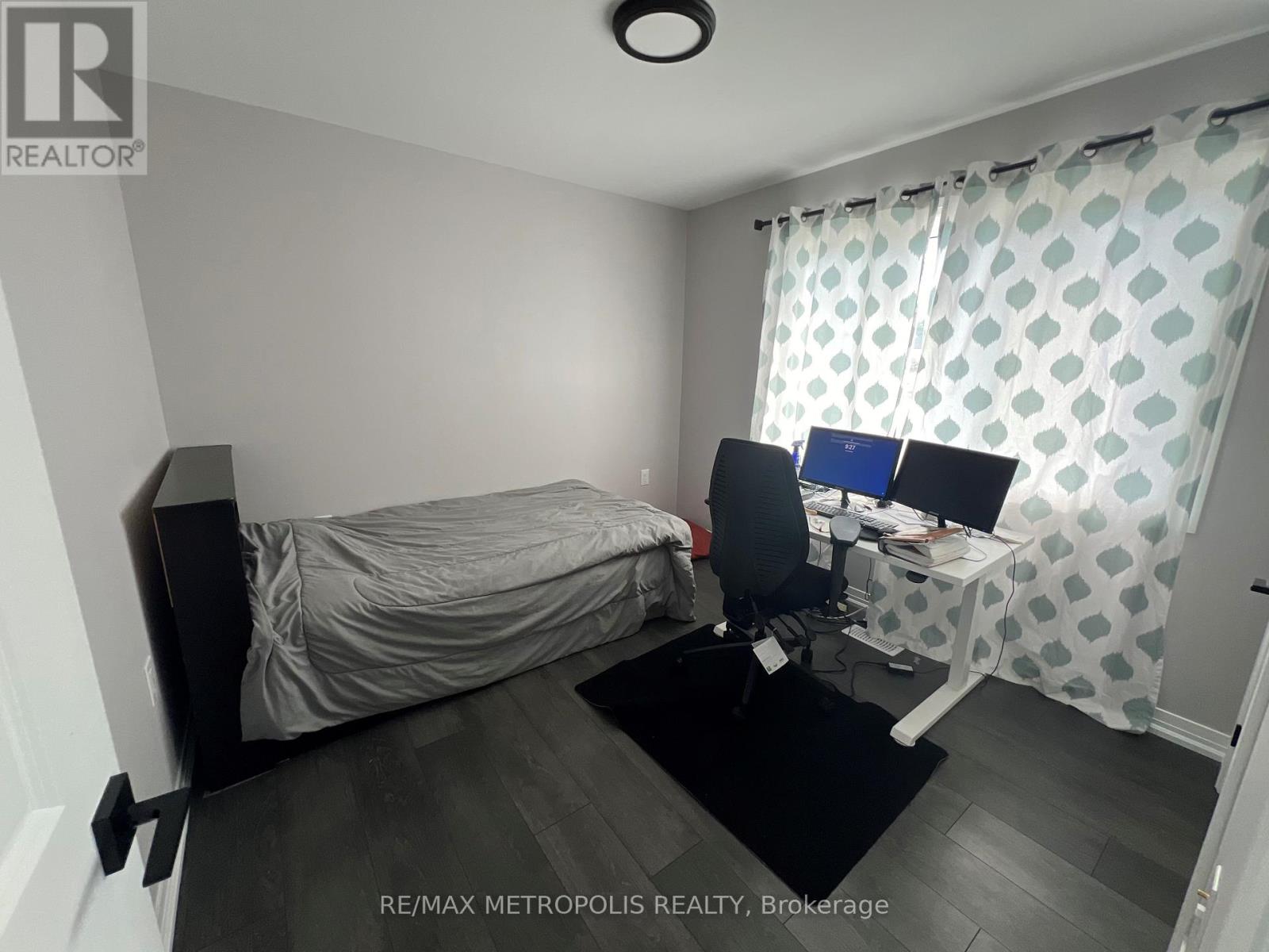6 Summit Crescent, Belleville, Ontario  K8N 0A2 - Photo 11 - X12394643