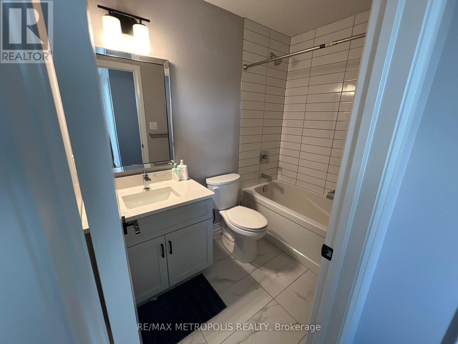 6 Summit Crescent, Belleville, Ontario  K8N 0A2 - Photo 17 - X12394643