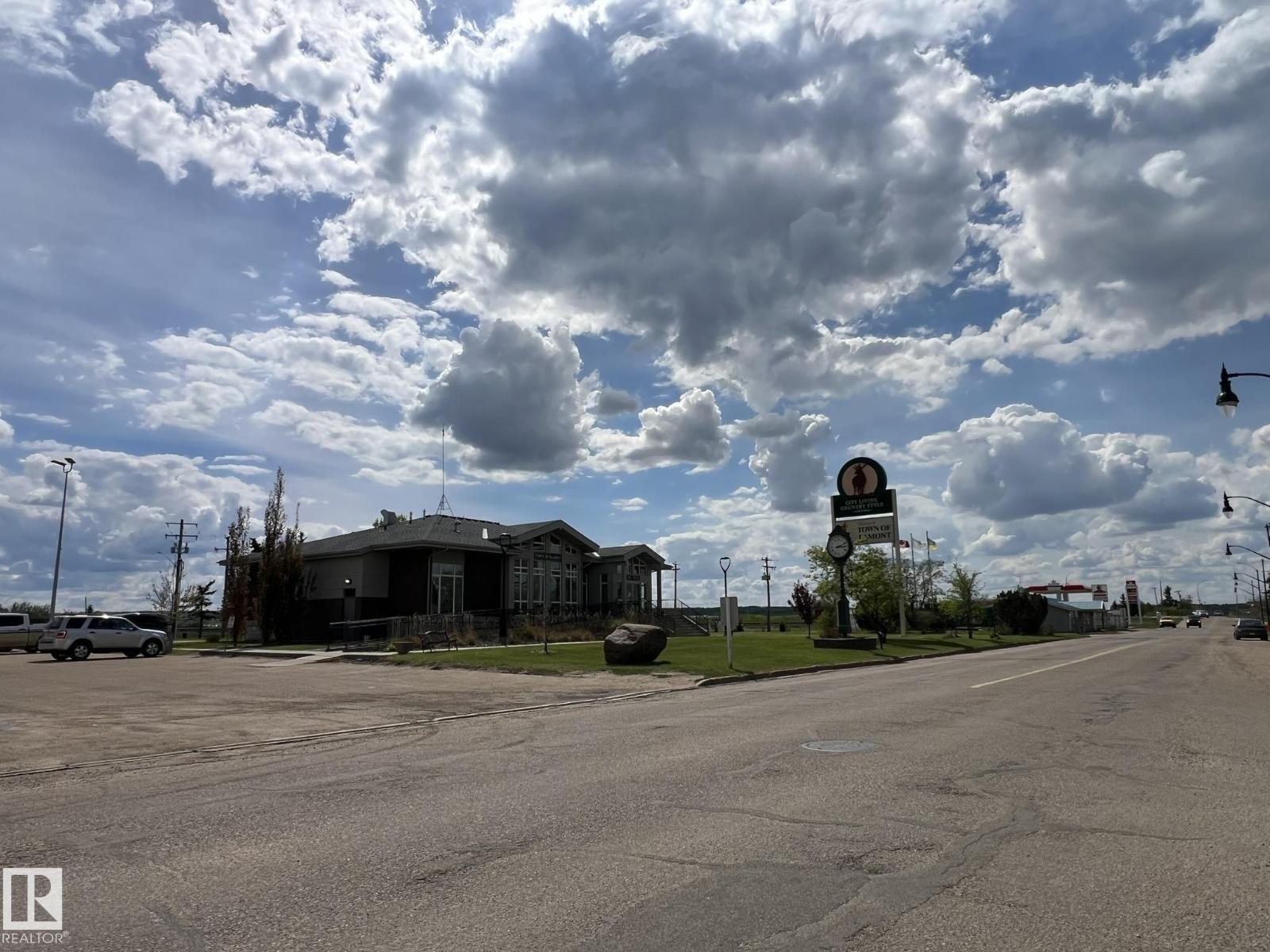 5503 43 St, Lamont, Alberta  T0B 2R0 - Photo 4 - E4455681