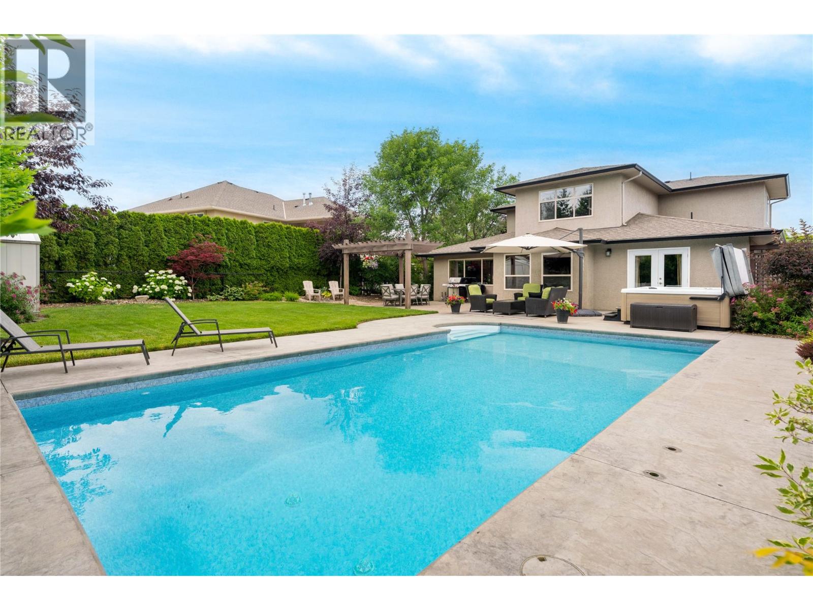 2464 SELKIRK Drive, Kelowna, British Columbia